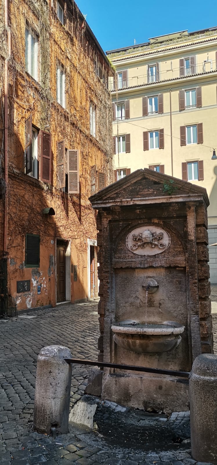Fontana dell'acqua Marcia, Roma, Borgo Pio
